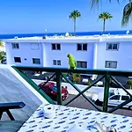 Floor Ocean Views Lanzamar - Renovated Gem With A Sunny, Private Terrace & Elevator & Pool - Daire Puerto del Carmen (Lanzarote)