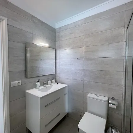 Διαμέρισμα Floor Ocean Views Lanzamar - Renovated Gem With A Sunny, Private Terrace & Elevator & Pool -
